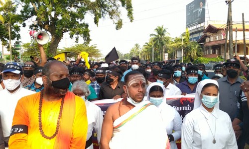 தமிழ் மக்கள் தெருவில் இறங்கிப் போராடத் தயார்  -நிலாந்தன்